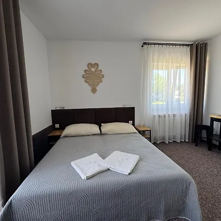 Gory B - Z Widokiem Na Gory Sniadaniami I Sauna Bed & Breakfast 3*
