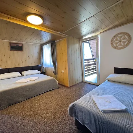 Gory B - Z Widokiem Na Gory Sniadaniami I Sauna