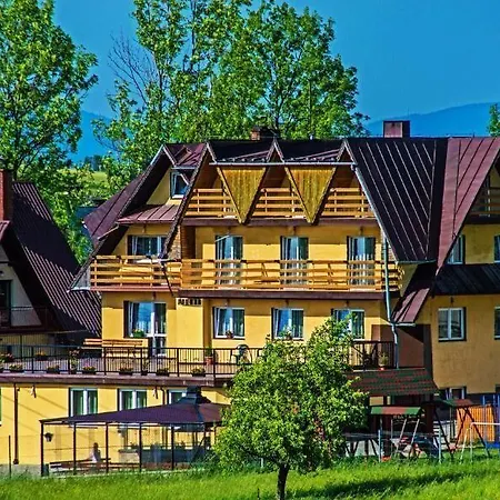 Gory B - Z Widokiem Na Gory Sniadaniami I Sauna 3*