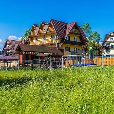 Gory B - Z Widokiem Na Gory Sniadaniami I Sauna 3*