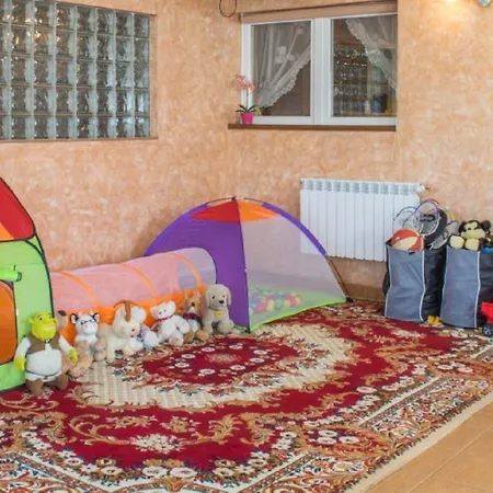 Gory B - Z Widokiem Na Gory Sniadaniami I Sauna
