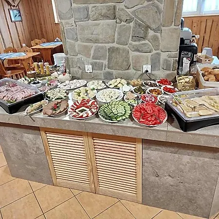 Gory B - Z Widokiem Na Gory Sniadaniami I Sauna