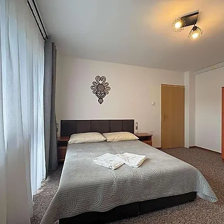 Gory B - Z Widokiem Na Gory Sniadaniami I Sauna Bed & Breakfast Bukowina Tatrzańska
