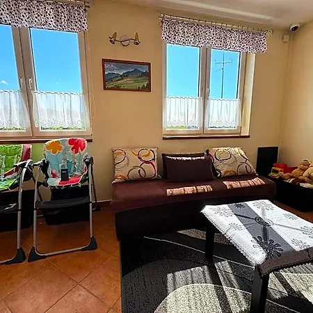 Gory B - Z Widokiem Na Gory Sniadaniami I Sauna 3*