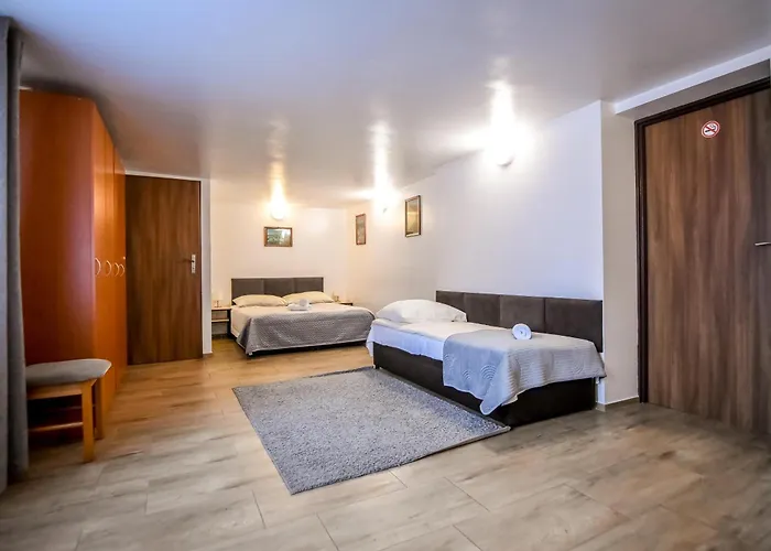 Frühstückspension Gory 3*